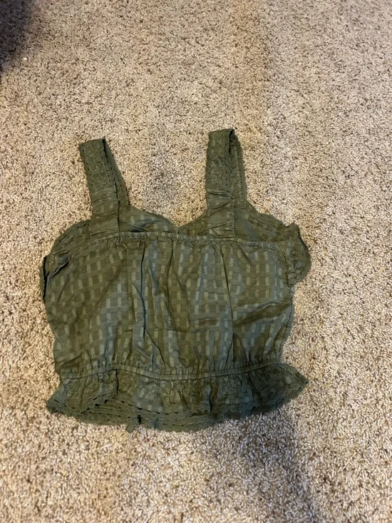 American Eagle Outfitters Olive Green Eyelet Button-Front Crop Top - Picture 2 of 2